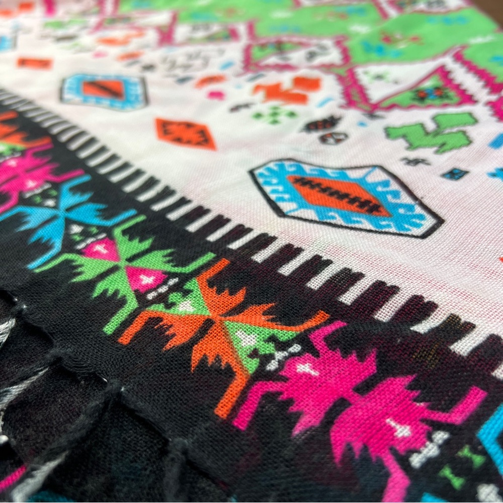 Vintage Aztec South Western Patterned Scarf - Picture 4 of 5